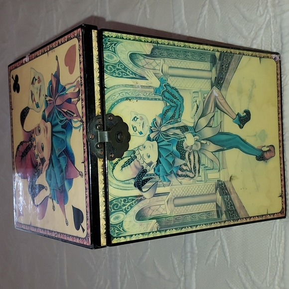San Francisco Music Box Company Other - VTG The Kingdom of Cards Collection "The Court Jester" music box.